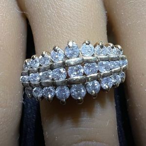 10 karat diamond pyramid ring